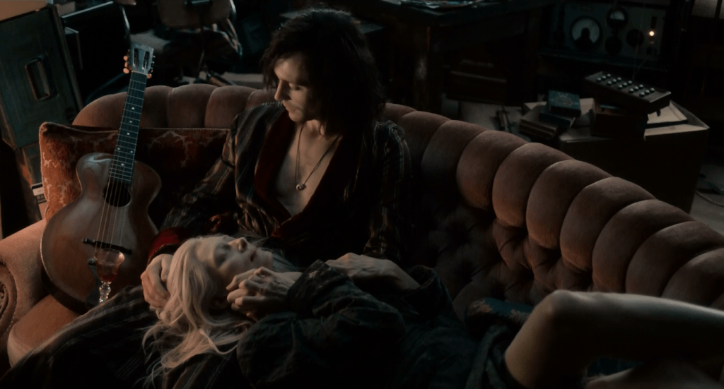 Выживут только любовники (Only Lovers Left Alive, 2013) обзор сюжета и рецензия