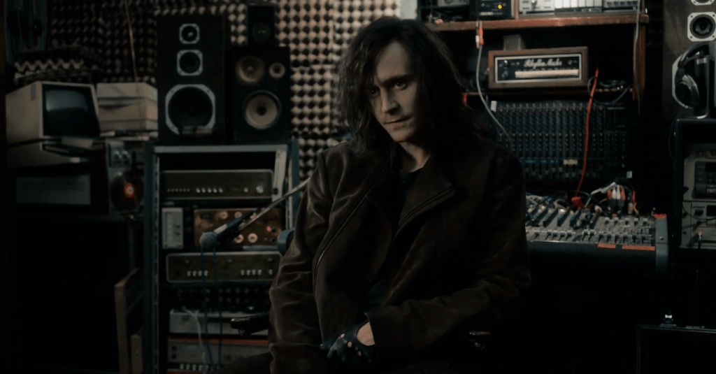 Выживут только любовники (Only Lovers Left Alive, 2013) обзор сюжета и рецензия