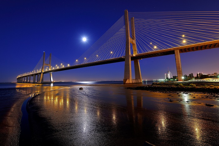 Мост Васко да Гама, Португалия